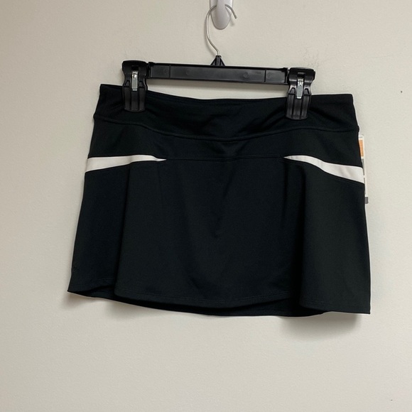Champion Dresses & Skirts - Champion Skort Black Size Medium